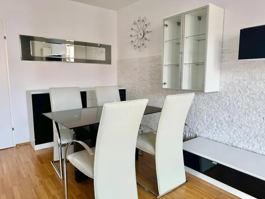 115 M2 Maisonette With Free Parking Vienne Appartement